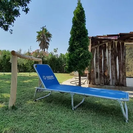Mikros Paradisos * Agria